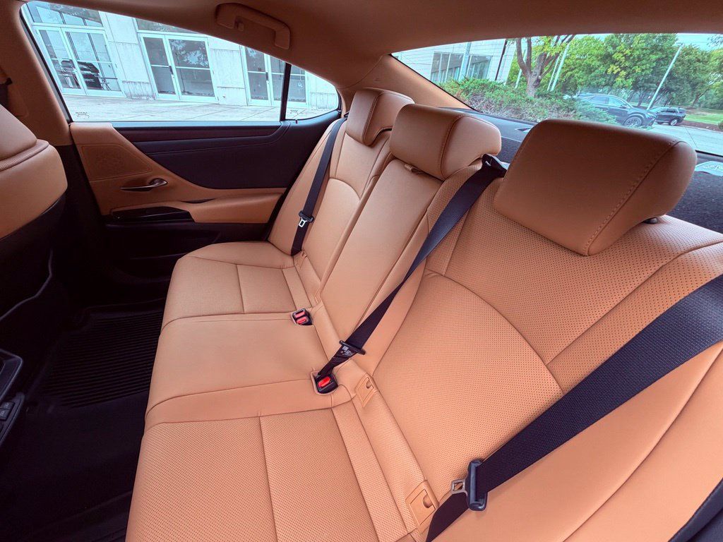 Certified 2025 Lexus ES 350 w/ Premium Package FWD image 14