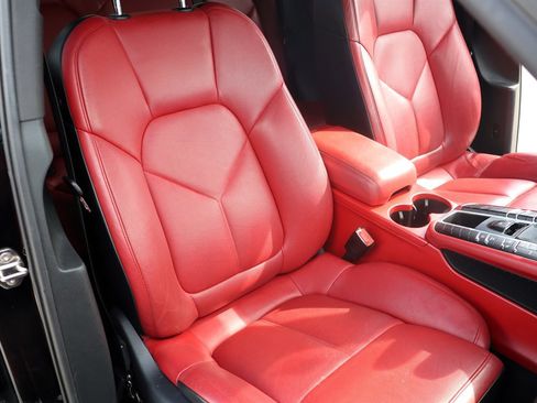 Used 2015 Porsche Macan S AWD/4WD image 23