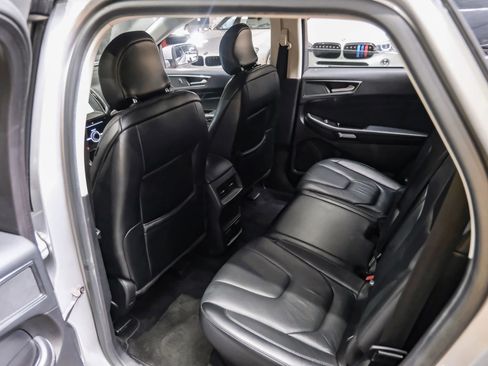Used 2018 Ford Edge Titanium w/ Technology Package image 43