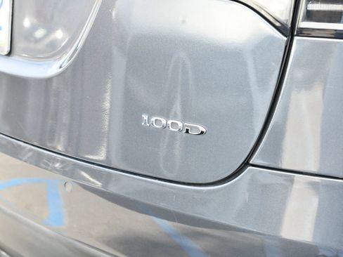 Used 2018 Tesla Model X 100D AWD/4WD image 25