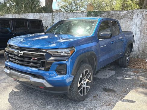 Certified 2023 Chevrolet Colorado Z71 w/ Z71 Convenience Package 2 AWD/4WD image 3