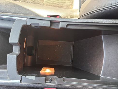 Used 2016 Chevrolet Impala LT FWD image 21