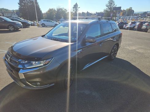 Used 2018 Mitsubishi Outlander GT image 7