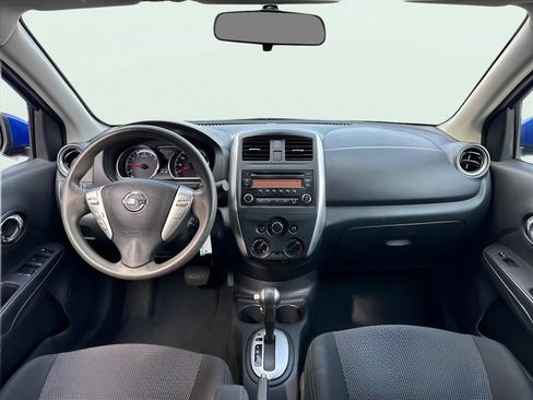 Used 2016 Nissan Versa SV FWD image 9