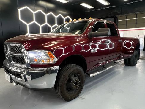 Used 2018 RAM 3500 Tradesman w/ Chrome Appearance Group image 7