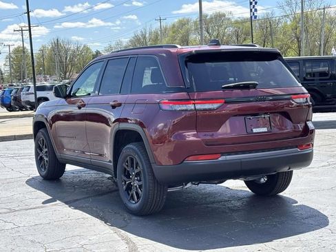 New 2026 Jeep Grand Cherokee Altitude AWD/4WD image 12