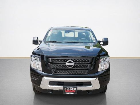 Certified 2024 Nissan Titan SV w/ SV Convenience Package AWD/4WD image 8