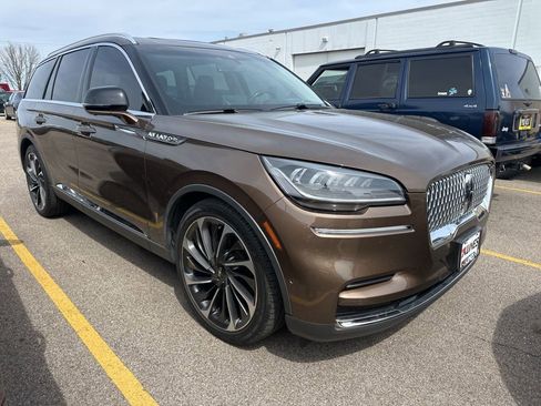 Used 2022 Lincoln Aviator Reserve w/ Equipment Group 201A image 8