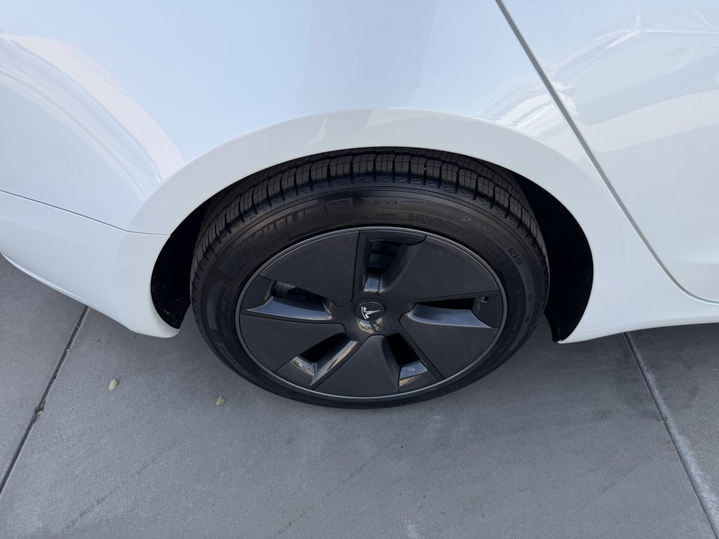 Used 2021 Tesla Model 3 Standard Range Plus RWD image 15