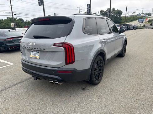Certified 2022 Kia Telluride EX w/ EX Premium Package AWD/4WD image 7