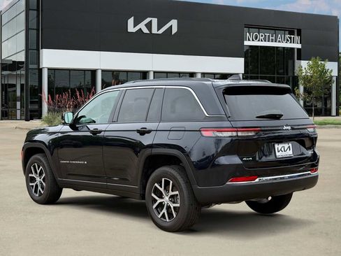 Used 2024 Jeep Grand Cherokee Limited AWD/4WD image 5