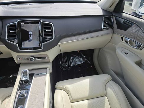 Certified 2023 Volvo XC90 T8 Ultimate AWD/4WD image 20