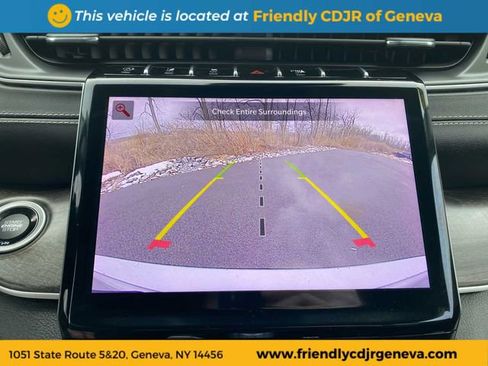 Used 2023 Jeep Grand Cherokee L Limited w/ Black Appearance Package image 18