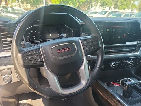 Used 2023 GMC Sierra 1500 Elevation RWD image 17