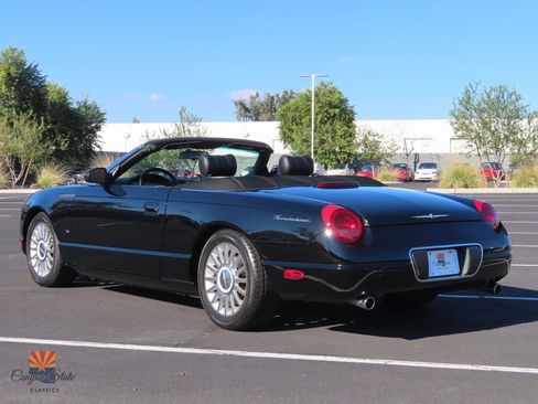Used 2004 Ford Thunderbird image 12