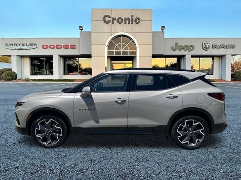 Used 2021 Chevrolet Blazer RS w/ Enhanced Convenience Package FWD image 6