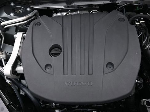 New 2026 Volvo XC60 B5 Core w/ Climate Package AWD/4WD image 35