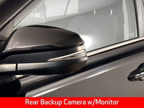 Used 2018 Toyota RAV4 XLE image 16