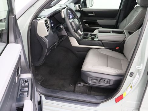 Used 2026 Toyota Tundra Limited w/ Power Package image 14