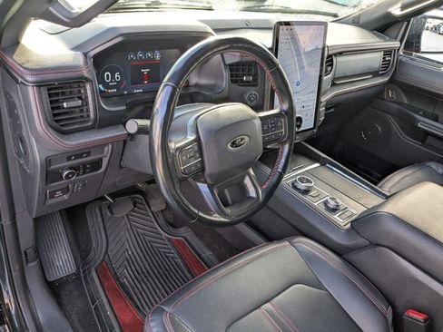 Used 2023 Ford Expedition Limited image 9