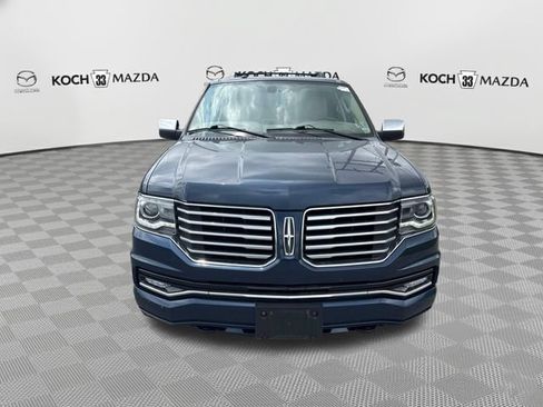 Used 2015 Lincoln Navigator 4WD image 3