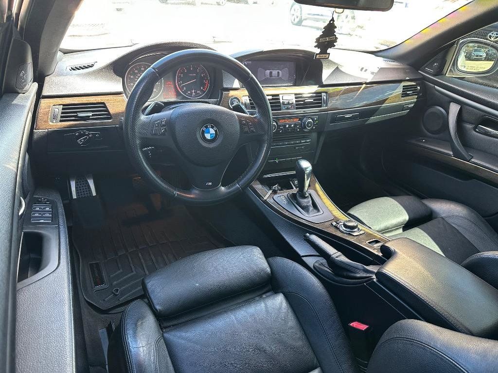 Used 2013 BMW 335i Convertible RWD image 4