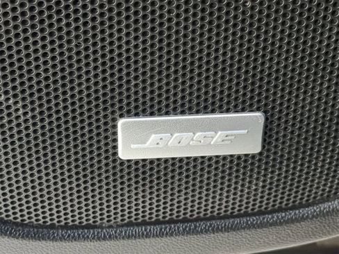 Used 2018 GMC Acadia SLT image 36