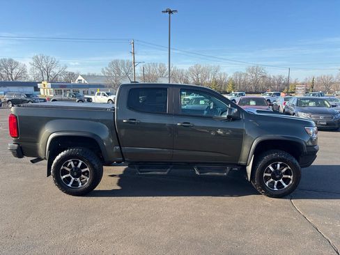 Used 2018 Chevrolet Colorado ZR2 image 2