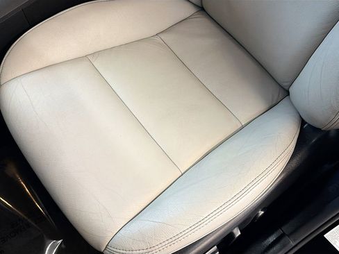 Used 2015 Toyota Avalon XLE image 18