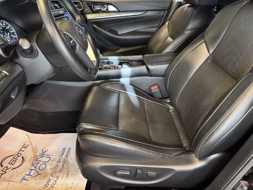 Used 2020 Nissan Maxima 3.5 SV w/ Floor Mat Group FWD image 20