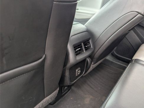 Used 2020 Chevrolet Equinox Premier image 30