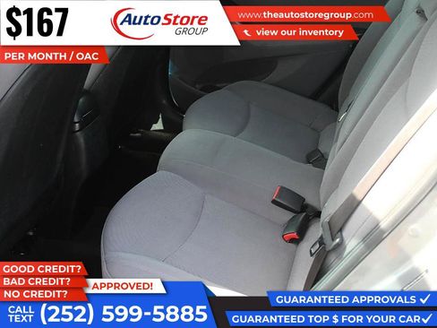 Used 2014 Hyundai Elantra SE w/ Option Group 02 FWD image 12