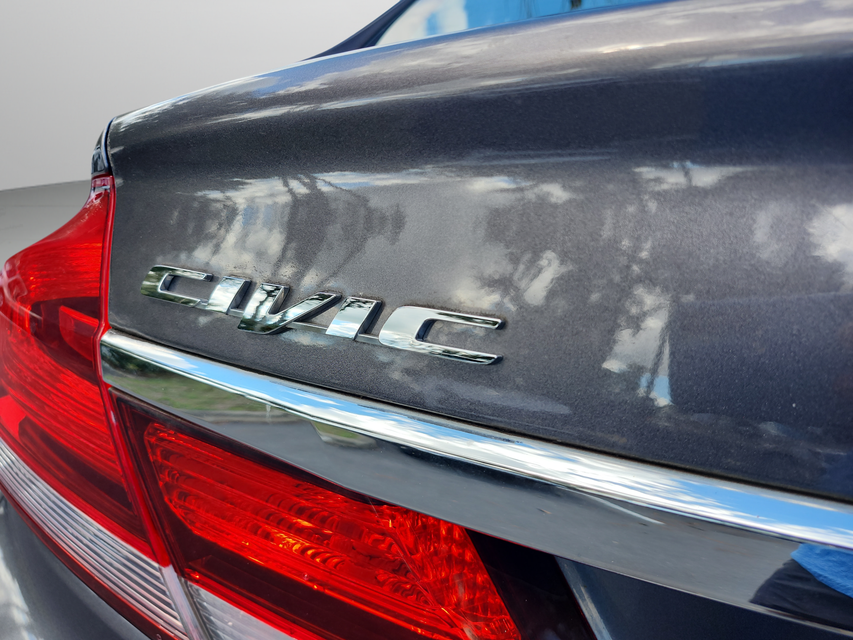 Used 2015 Honda Civic EX-L image 29