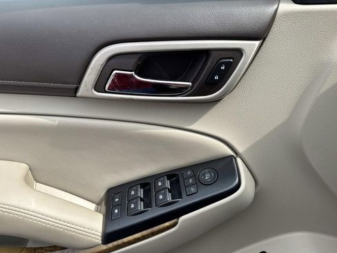 Used 2017 GMC Yukon Denali w/ Open Road Package RWD image 21