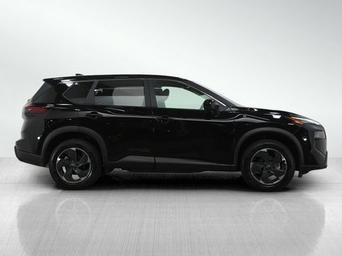 Used 2025 Nissan Rogue SV AWD/4WD image 6