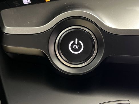 New 2025 Kia EV6 Wind image 30