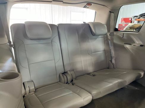 Used 2015 GMC Yukon Denali w/ Touring Package AWD/4WD image 25
