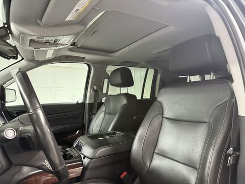 Used 2020 GMC Yukon XL SLT image 7