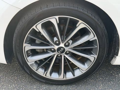 Used 2019 Kia Cadenza Technology FWD image 9