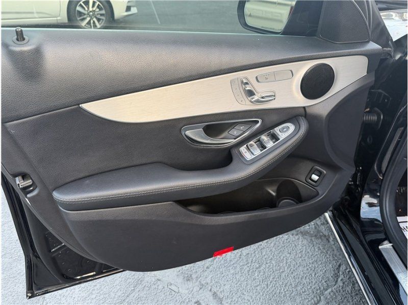 Used 2020 Mercedes-Benz C 300 Sedan image 13