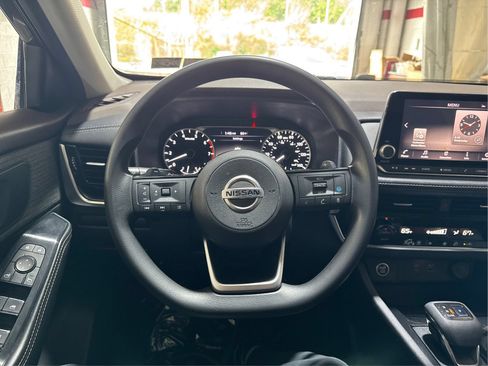 Used 2021 Nissan Rogue SV AWD/4WD image 17