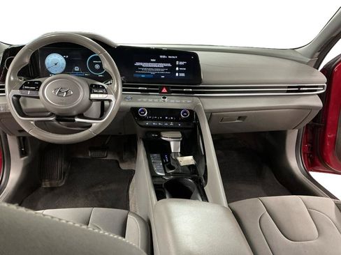 Certified 2023 Hyundai Elantra SEL w/ Convenience Package FWD image 6