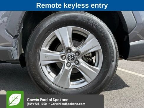 Used 2024 Toyota RAV4 XLE AWD/4WD image 8