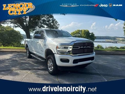 Used 2022 RAM 2500 Laramie AWD/4WD image 1