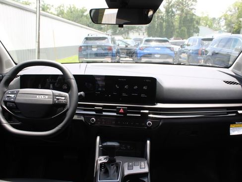 New 2026 Kia Sportage EX FWD image 24