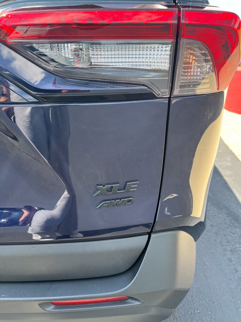 Used 2020 Toyota RAV4 XLE w/ All Weather Liner Package AWD/4WD image 8
