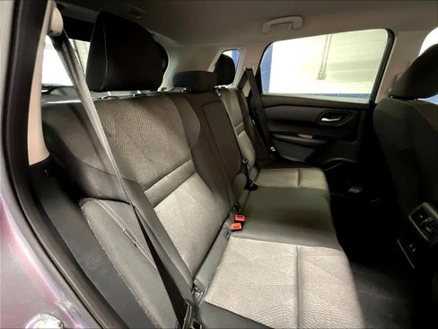 Certified 2024 Nissan Rogue SV image 16