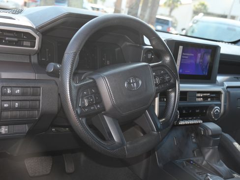Certified 2025 Toyota Tacoma SR5 image 8