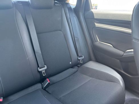Used 2025 Honda Civic Sport image 36