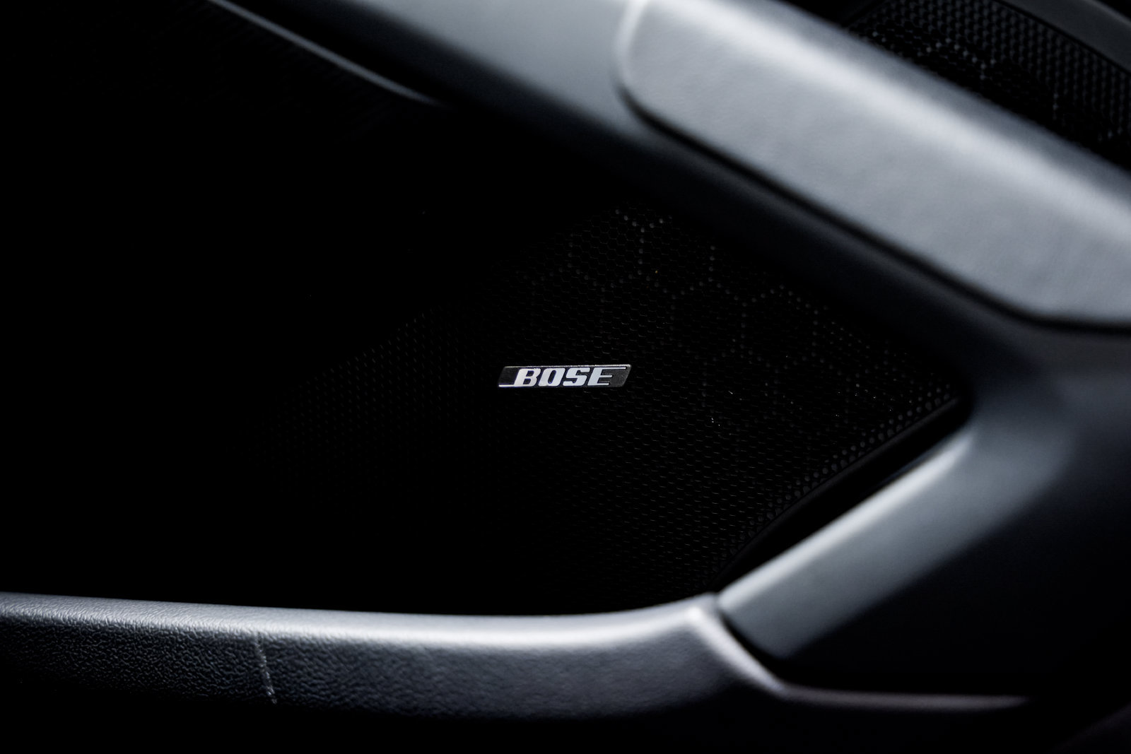 Used 2024 Porsche 718 Cayman RWD image 18